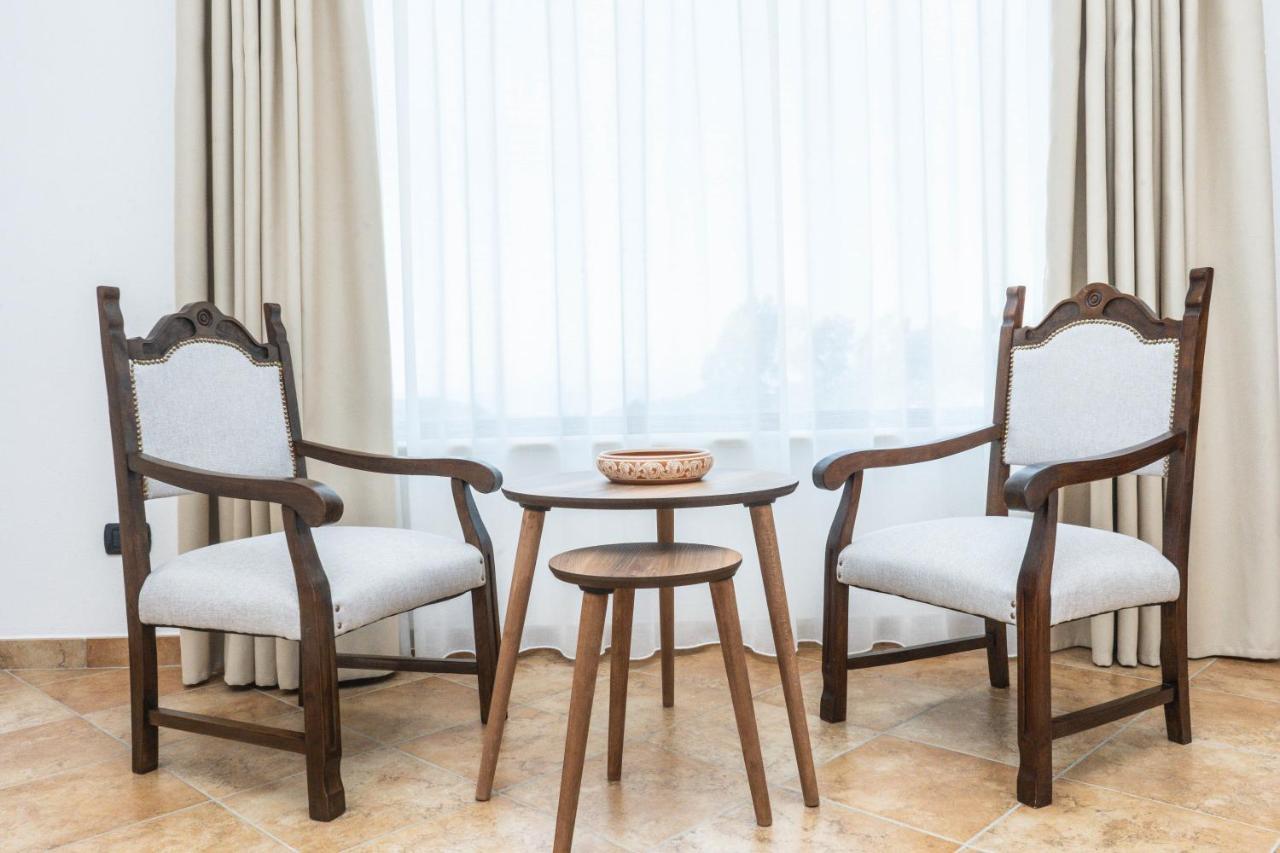 Relais Ruggiero Bed & Breakfast Ле Кастела Екстериор снимка