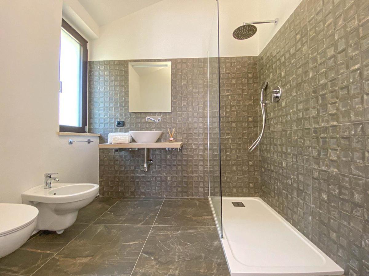 Relais Ruggiero Bed & Breakfast Ле Кастела Екстериор снимка